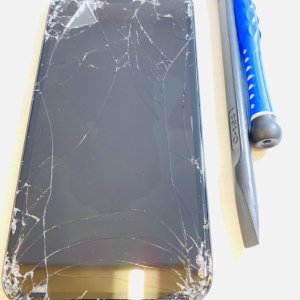 iPhoneXR アイフォンXR フロントパネル交換