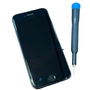 起動しない！iPhoneSE2　基板修理