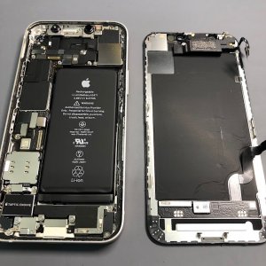iPhone12mini  液晶交換| 取手市高須| 液晶交換も即日お渡しで修理対応しております‼︎