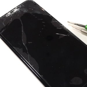 iPhone11 落下破損 パネル交換| 千葉県印西市戸神| 液晶交換も即日お渡しで修理対応しております‼︎
