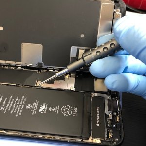 iPhoneSE3バッテリー交換| つくばみらい市伊奈東| バッテリー交換も即日お渡しで修理対応しております‼︎