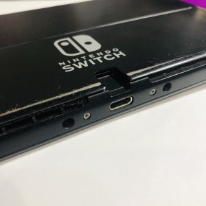 任天堂switch　ドックコネクター交換（充電不良）