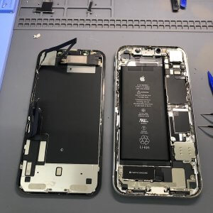 iPhone XR ◎フロントパネル（画面割れ）交換 ◎埼玉県飯能市岩沢 iPhone修理SHOP入間春日町いなげや店