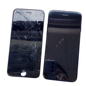 【iPhoneSE(第2世代) 液晶交換】画面のガラス割れ、液晶損傷、タッチ不良などの症状はすぐに修理で直ります!!|根室市明治町