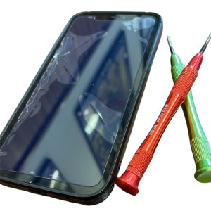 iPhone 12のパネル修理