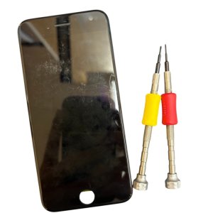 iPhoneSE3 液晶交換