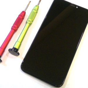 iPhoneXsフロントパネル交換