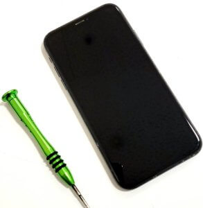 iPhoneXS フロントパネル交換