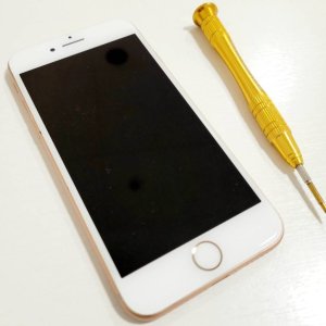 iPhone8 液晶交換