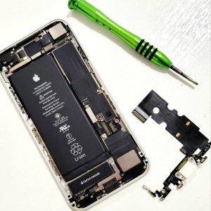 iPhoneSE2 ライトニング修理
