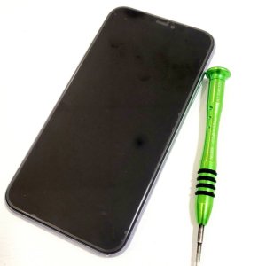 iPhone11 フロントパネル交換