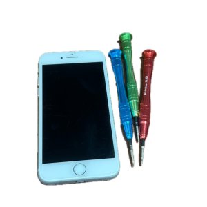 ブラックアウト　iPhone8　液晶交換