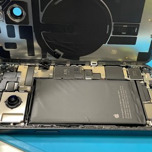 iPhone14 持ち悪化 バッテリー交換| 龍ケ崎市高砂| バッテリー交換も即日お渡しで修理対応しております‼︎