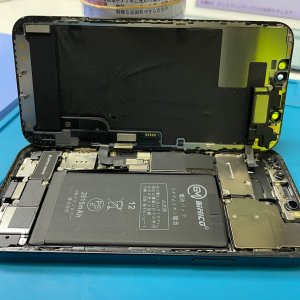 iPhone12  液晶交換修理| 龍ケ崎市八代町| 液晶交換も即日お渡しで修理対応しております‼︎