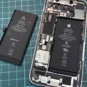 iPhone12 mini バッテリー交換| 龍ケ崎市愛戸町| バッテリーも即日お渡しで修理対応しております‼︎