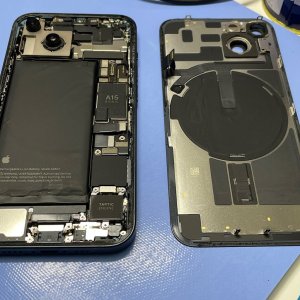 iPhone14 ブラックアウト 液晶交換| 柏市青葉台| 液晶交換も即日対応致します！