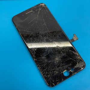 iPhoneSE2 落下破損 液晶交換| 狭山市狭山台| 液晶交換も即日対応致します！