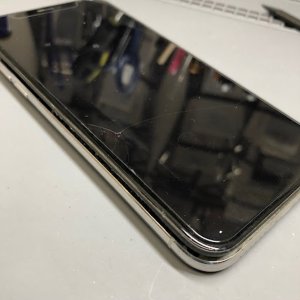 iPhoneXR パネル浮き上がり バッテリー交換| 千葉県我孫子市白山| バッテリー交換も即日30分！