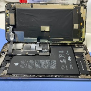iPhoneXSパネル交換修理| 龍ケ崎市薄倉町| お急ぎの方も即日30分で対応致します！
