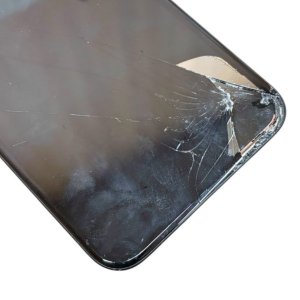 iPhone11 落下角破損 パネル交換|龍ケ崎市羽原町| 龍ケ崎の皆さんiPhone即日修理ならお任せください！
