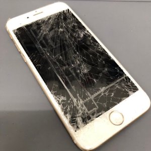 iPhone6 液晶交換| 守谷市けやき台| 液晶交換も即日対応30分!