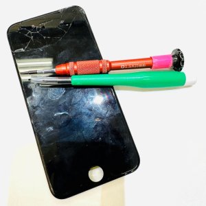 iPhoneSE3 液晶交換