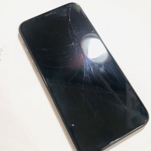 iPhone11Pro フロントパネル交換