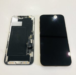 iPhone12 液晶交換