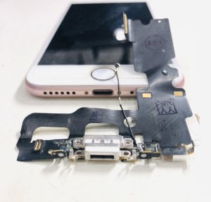 iPhone7 ライトニング交換