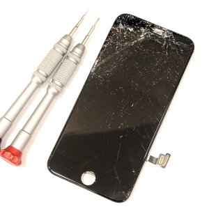 iPhone8 フロントパネル交換