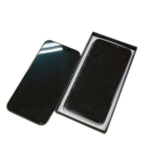 iPhone11 フロントパネル交換