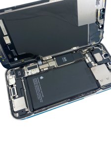 iPhone13 バッテリー交換