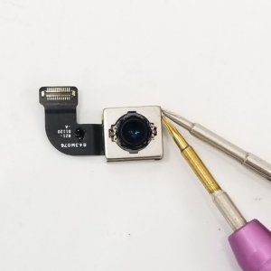 iPhoneSE2　アウトカメラ交換