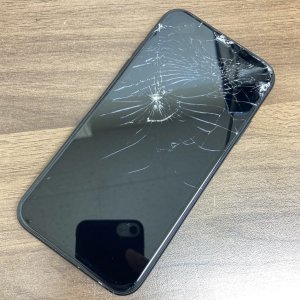 iPhoneXR ガラスパネル 交換修理