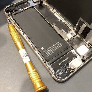 iPhoneSE3 バッテリー 交換