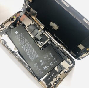iPhoneXS バッテリー交換