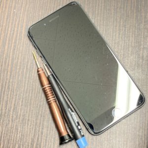 iPhone8Plus 液晶画面 交換修理