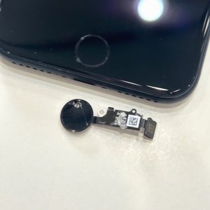 iPhone8 ホームボタン交換