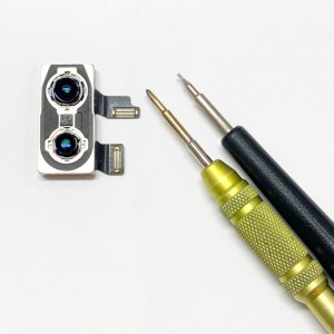 iPhoneXS アウトカメラ修理