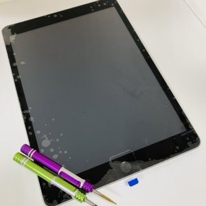 iPad 液晶交換修理