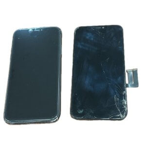 液晶割れ　iPhone11　液晶交換