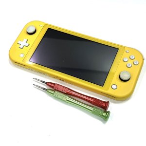 Nintendo Switch Lite 【ニンテンドースイッチライト】 液晶交換