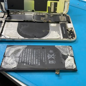 iPhone 12mini バッテリー交換修理| 我孫子市つくし野| バッテリー交換も即日お渡しで修理対応