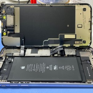 iPhoneXSバッテリー交換| 取手市井野台| 電池交換も即日お渡しで修理対応しております‼︎