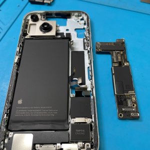 iPhone14の水没修理| 我孫子市岡発戸| 水没交換も即日お渡しで修理対応！