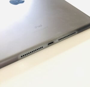 iPadAir5　ライトニング交換