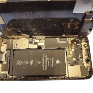 【iPhone12mini バッテリー交換】充電の持ちが気になる方はぜひご相談ください。データはそのまま、即日交換修理いたします!|根室市厚床