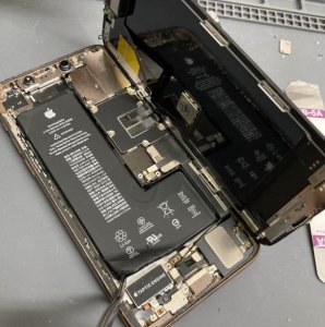 iPhone11Pro バッテリー交換| 狭山市加佐志| 買い物中の30分で交換致します！