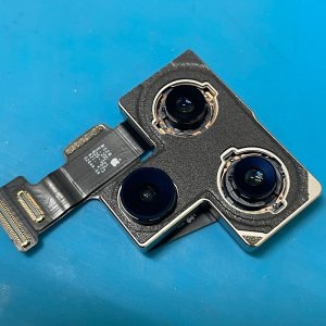 iPhone12Pro アウトカメラ交換| 日高市中鹿山| カメラ故障はご予約で対応！