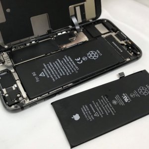 iPhone8 バッテリー交換 | 狭山市中央| iPhone電池不良なら即日対応！